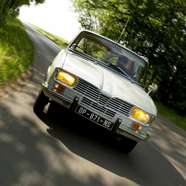 60 ans de Renault 16 - joliment décalée
