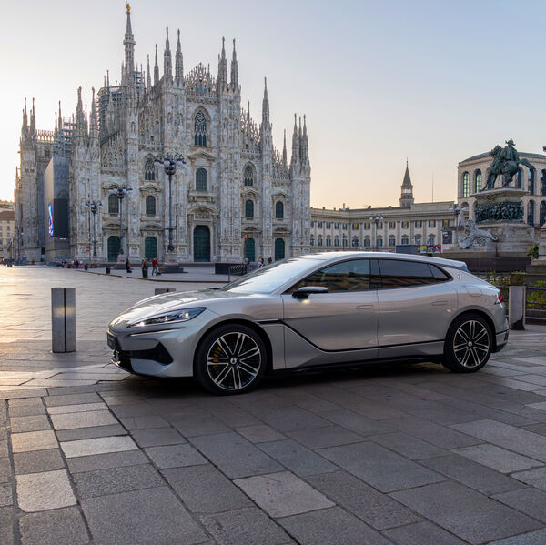Porsche, Mercedes, BMW, Denza?