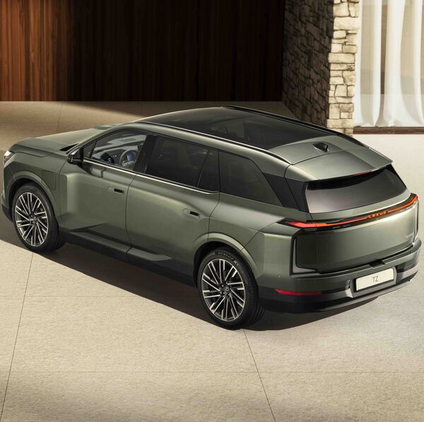Lexus TZ – Monospace de luxe