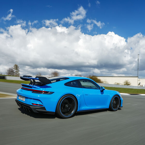 Sur la piste avec la 992 GT3 (avec vidéo)